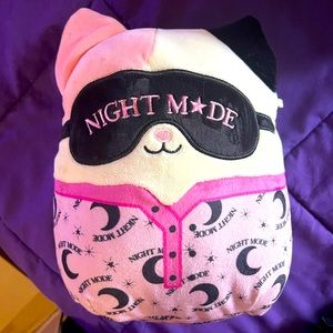 Squishmallow Cat “Katsla”